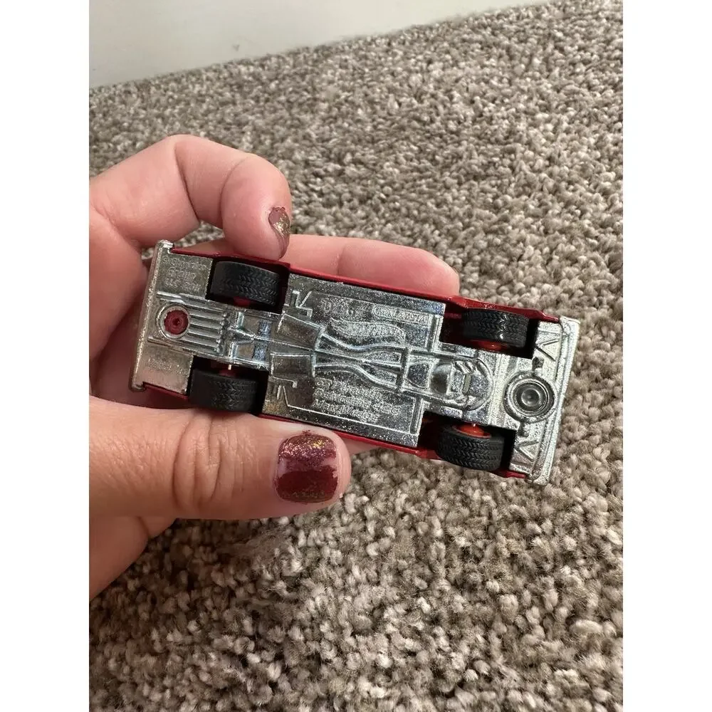 HOT WHEELS GARAGE 30 CAR SET 